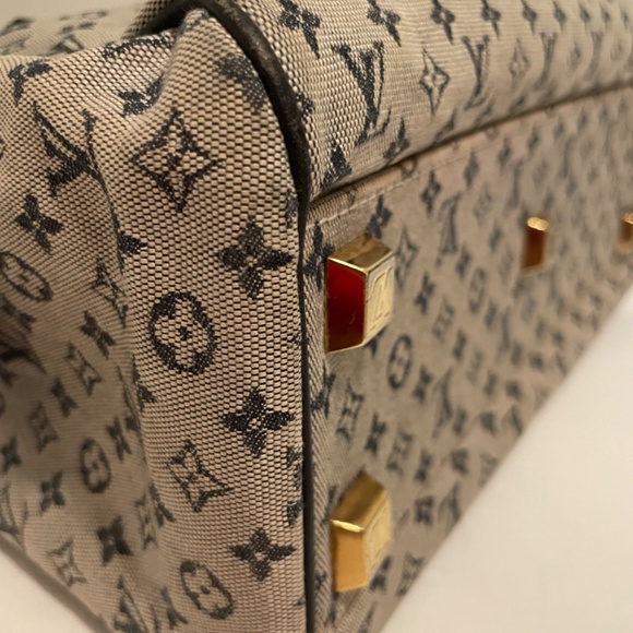 Louis Vuitton Monogram Josephine Women Bag - Picture 8 of 13